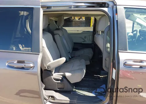 2022 Toyota Sienna Le из США, поврежденный, VIN 5TDKRKEC3NS097101